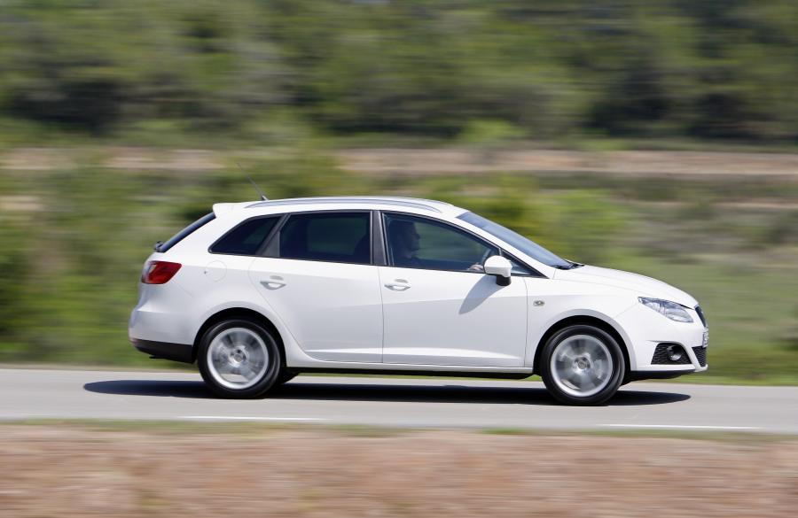  Seat Ibiza ST 2010 года  (фото 31 из 102)